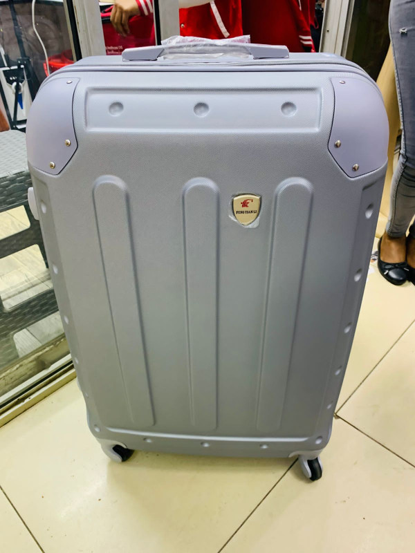Large size single Luxurious Fibre Suitcase