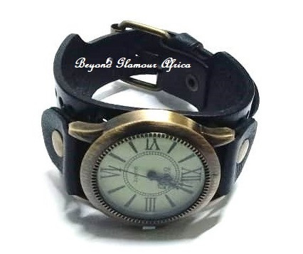 Mens Black Leather vintage watch