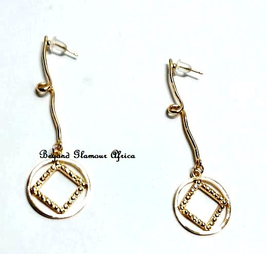 Ladies Gold Tone Dangle Loop earrings