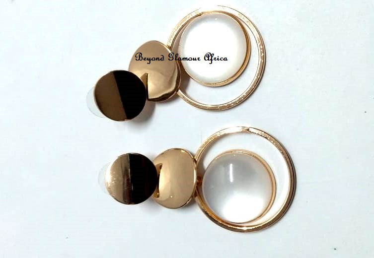 Ladies Gold Tone Fashion Loop earrings