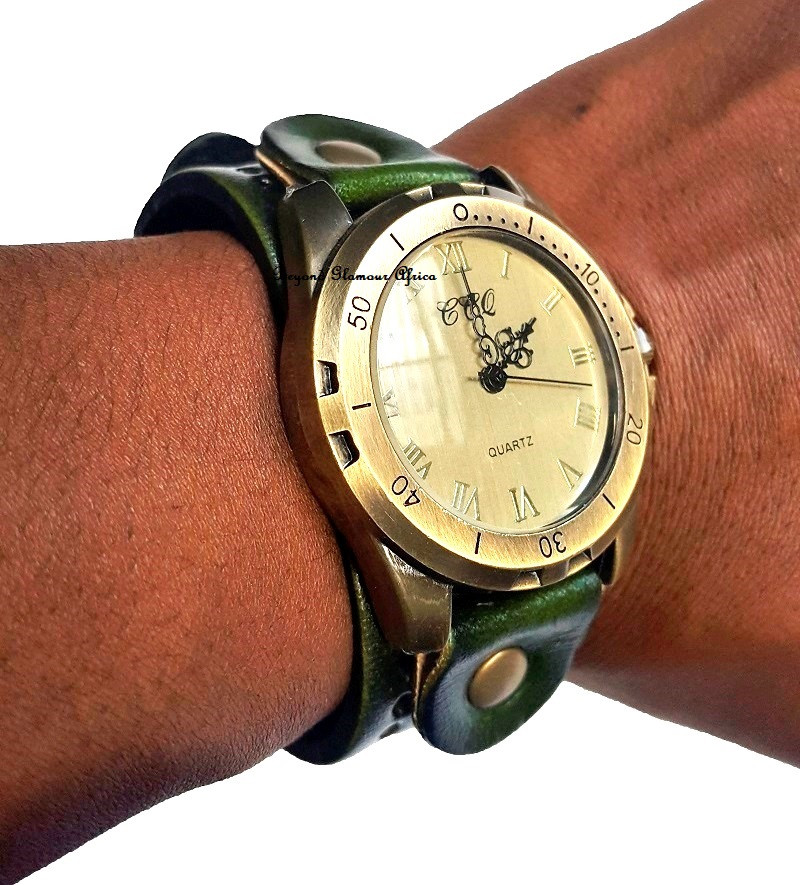 Mens Green  Leather vintage watch
