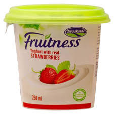 BROOKSIDE FRUITNESS YOGHURT STRAWBERRY CUP 250ML