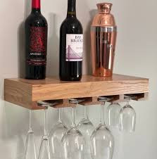 Red wine cup rack