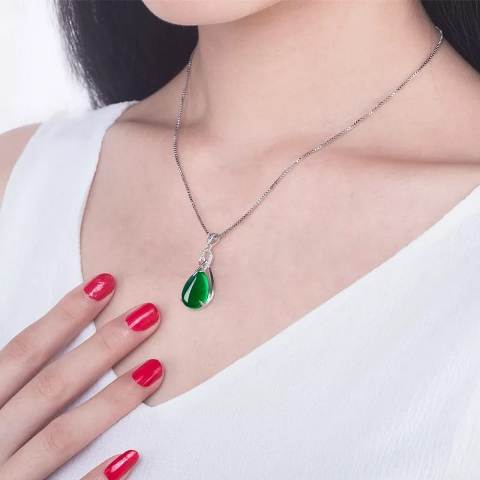Natural Green Jade Gemstone Necklace Women