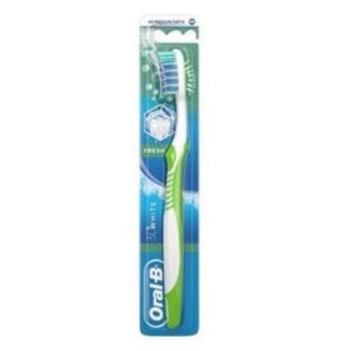 Oral-B ToothBrush Advantage 3D White 40M