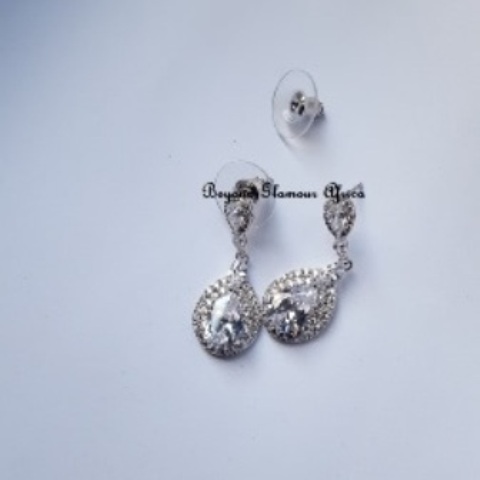Ladies silver plated tear drop earrings