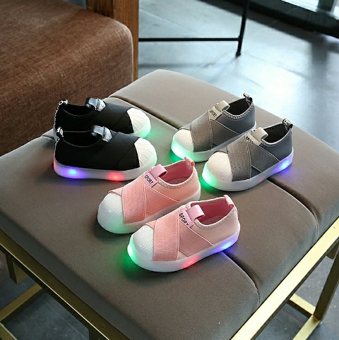 Children led/luminous shoes