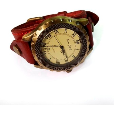 Leather crimson vintage watch